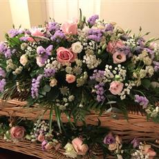 COFFIN SPRAY &amp; CASKET DRESSING